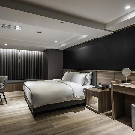 Autumn Willow Hotel Taichung Eksteriør billede