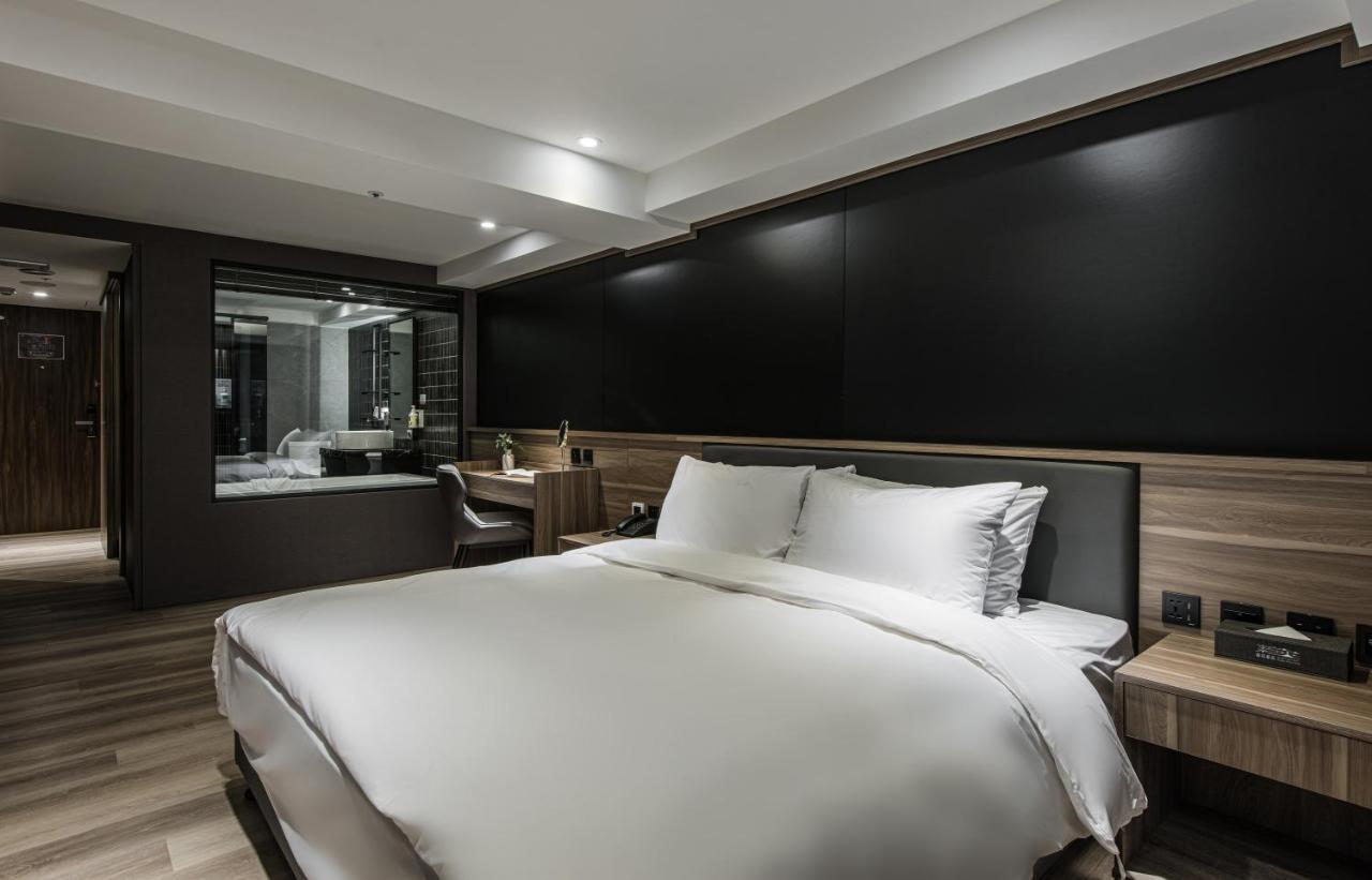 Autumn Willow Hotel Taichung Eksteriør billede