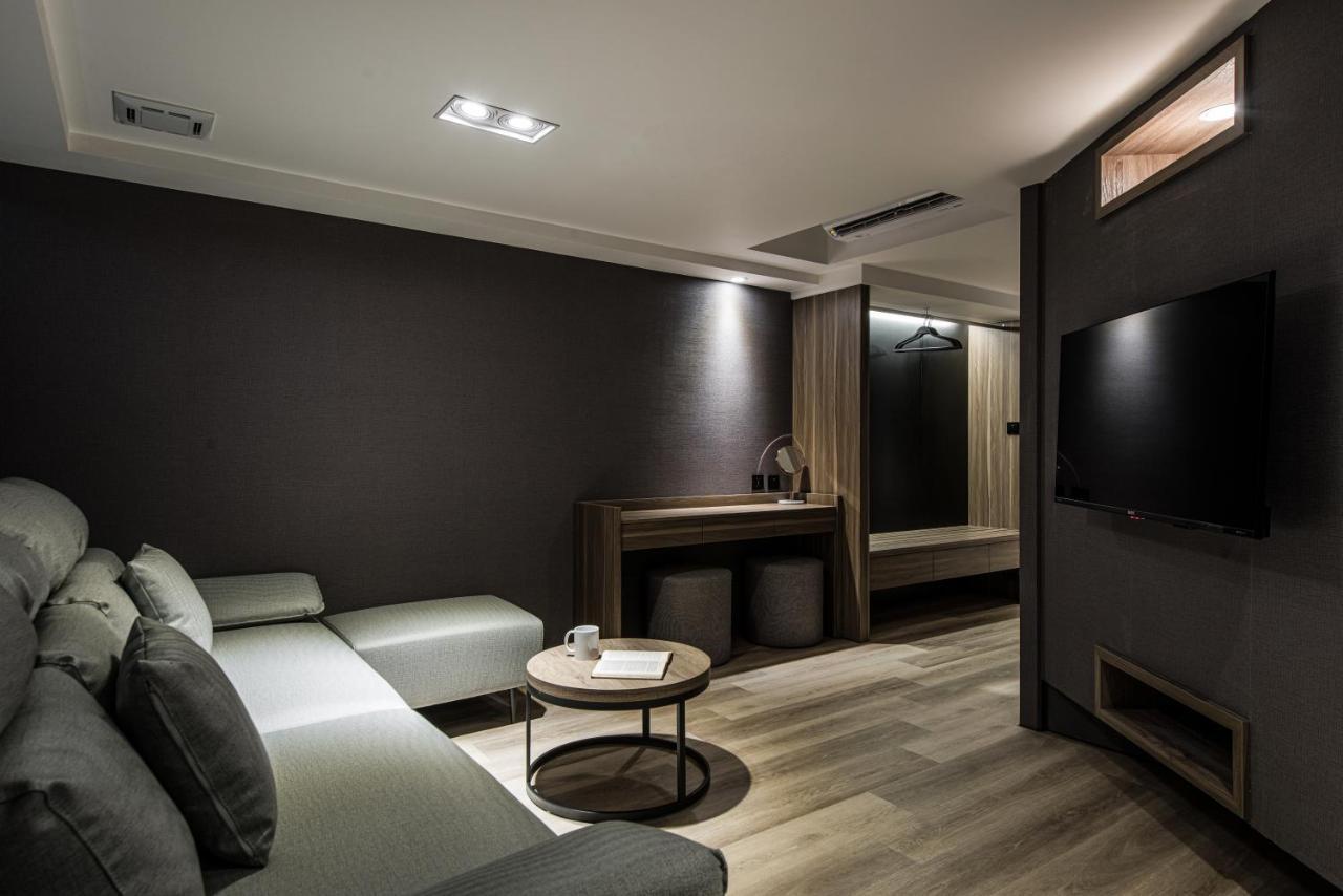 Autumn Willow Hotel Taichung Eksteriør billede