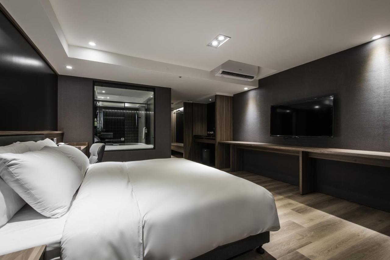 Autumn Willow Hotel Taichung Eksteriør billede
