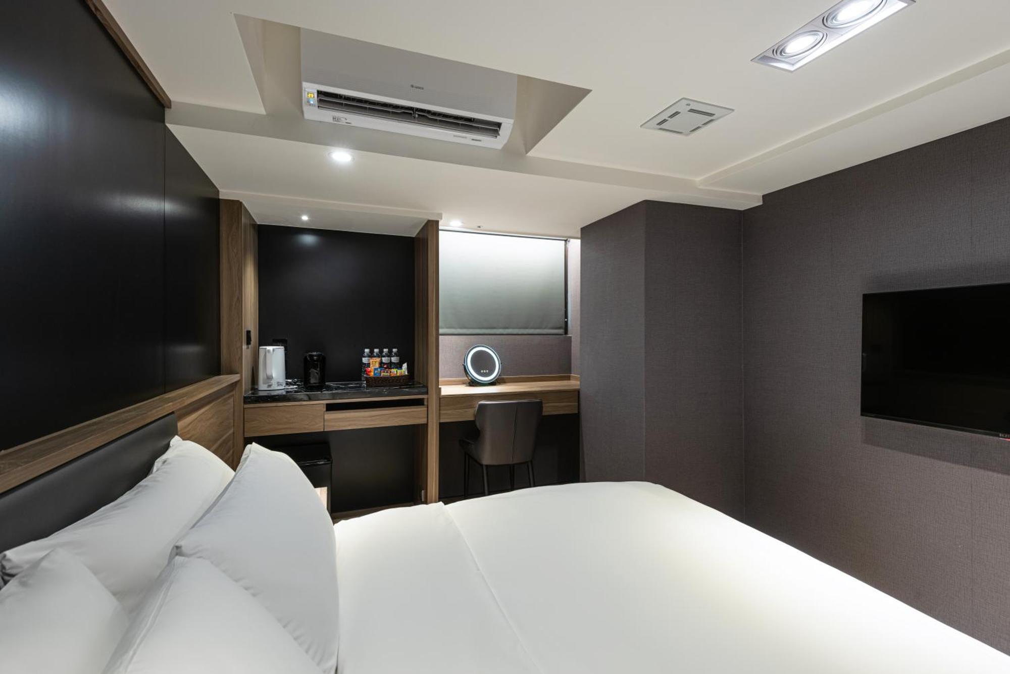 Autumn Willow Hotel Taichung Eksteriør billede